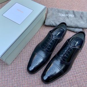 SOLD New In Box TOM FORD Black Leather Oxford Dress Shoes Austin Sz 13